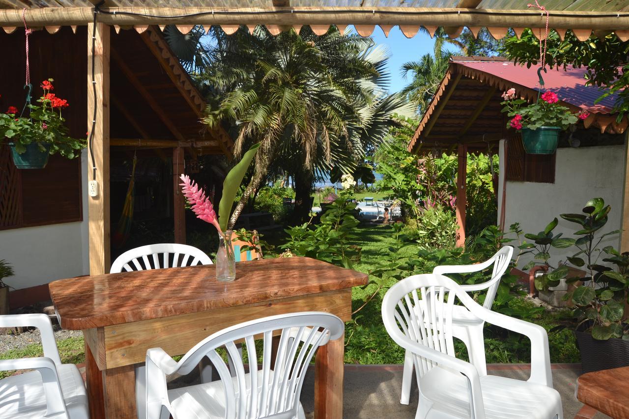 Chalet Y Cabinas Hibiscus Cahuita Exterior foto