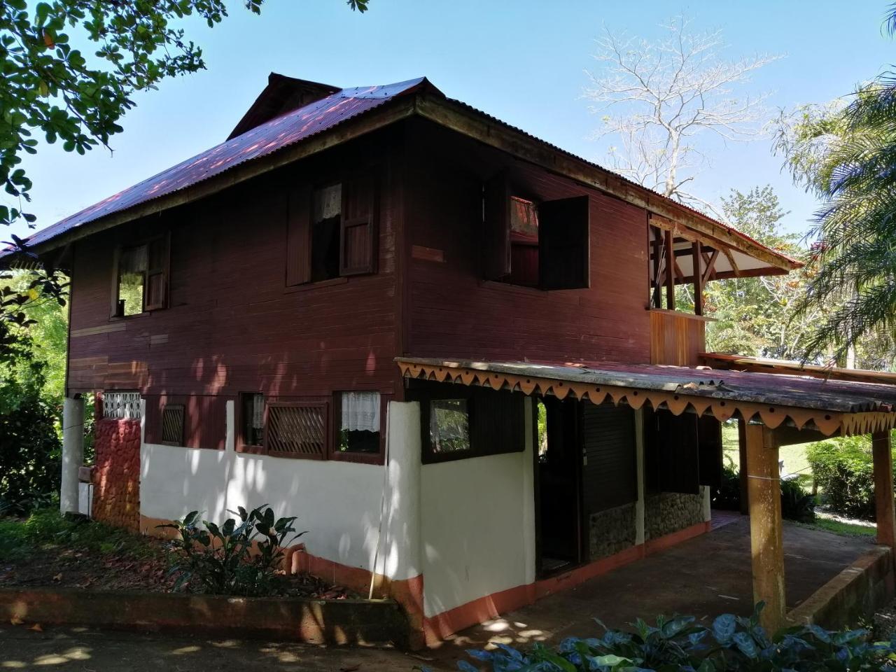 Chalet Y Cabinas Hibiscus Cahuita Exterior foto